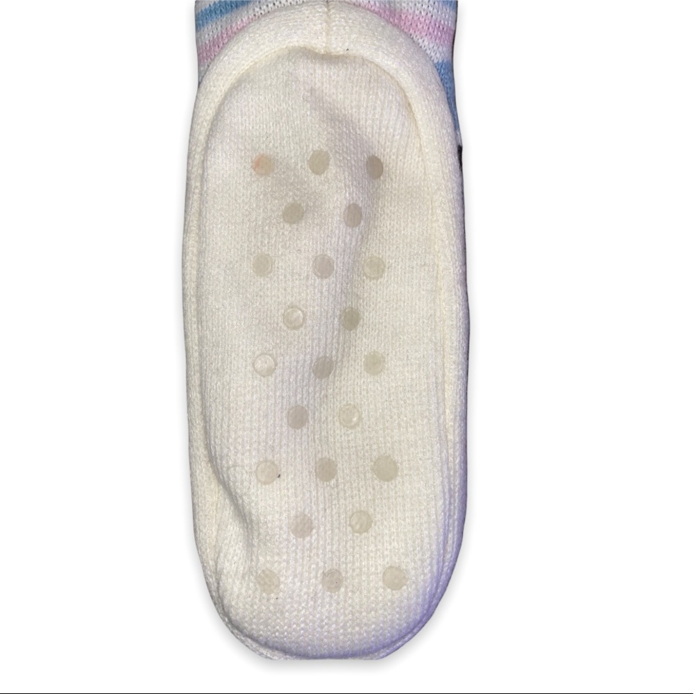 Fuzzy Slippers ! - Picture 4 of 4